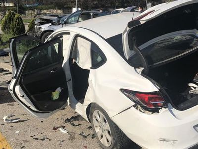 Ankara'da Feci Kaza: 3'ü Çocuk 7 Yaralı