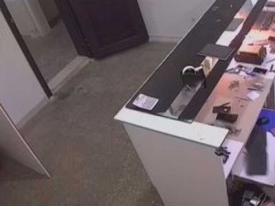 Ankara'da korkutan anlar: Tamir için bırakılan cep telefonu patladı!