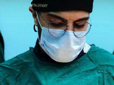Ankara'da Taşkınlık Yapan Kişi Doktoru Bıçakladı