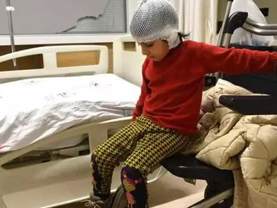 Ankara’dan sonra Erzurum’da da yaşandı! Sokak köpekleri kız çocuğuna saldırdı