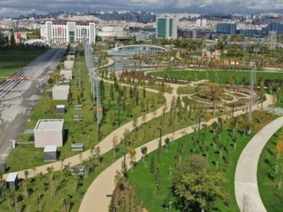 Ankaralılar AKM Millet Bahçesi'ne Bayıldı, 4 Günde 200 Bin Ziyaretçi Geldi!