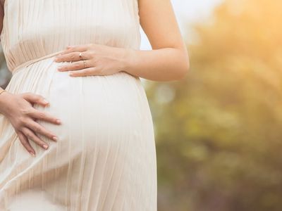 Anne Karnında Bebeği Hareket Ettirmek İçin Ne Yapılmalı?