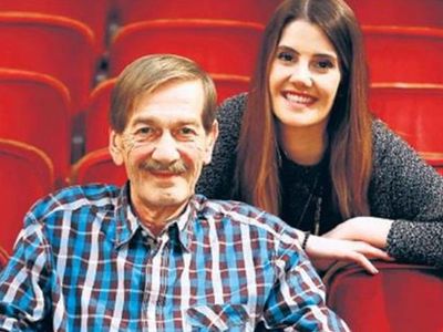 Anneanne Derya Baykal Minik Pera'yı Sevmelere Doyamadı! Torununun Fotoğrafına Nazar Boncukları Yağdı