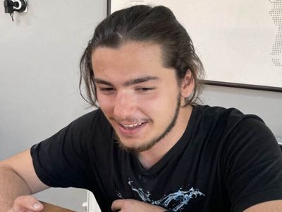 Annesi 28 Şubat’ta o okuldan atılmıştı: Aynı okulda Türkiye birincisi oldu