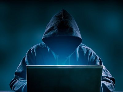 Anonymous hacker grubu kimdir? Anonymous, Rus televizyonlarını hackleyerek savaş görüntüleri ve mesaj yayınladı: Rusya ve Ruslar savaşa karşı!