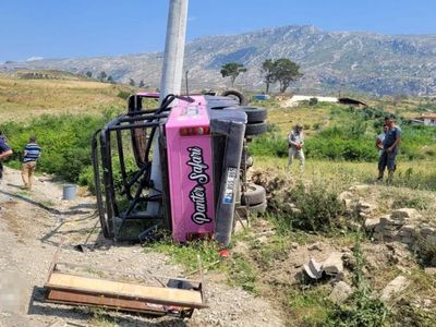 Antalya’da korkunç kaza: Çok sayıda turist yaralandı!