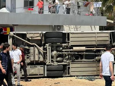 Antalya'da korkutan kaza: 29 kişi yaralandı