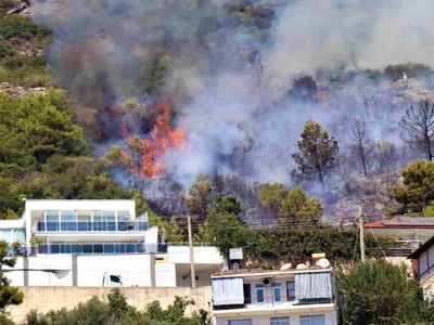 Antalya’da orman yangını: Alevler yayılıyor