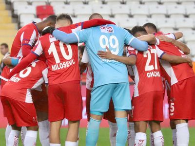 Antalyaspor'da Beşiktaş İle Oynanacak Süper Kupa Maçı Öncesi Koronavirüs Engeli!