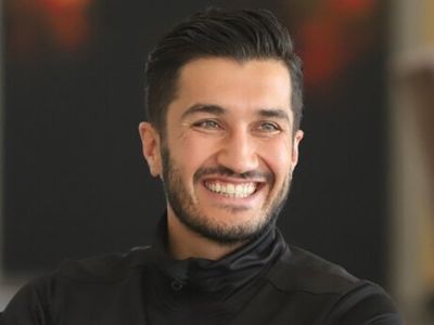 Antalyaspor'da Nuri Şahin görevinden gönderilmediği sürece takımda çalışmayı istediğini söyledi