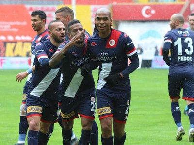 Antalyaspor'lu Naldo Bu Szeon İlk Golünü Attı