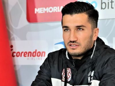 Antalyasporlu Nuri Şahin hem futbolcu hem de teknik direktörlük yapmanın çok zor bir görev olduğunu söyledi