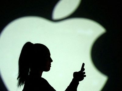 Apple Store neden kapandı? Apple Store ne zaman alışverişe açılacak? Apple yeni ürünler yolda!