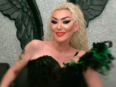 Arabesk müziğin sevilen sesi Güllü trajik kazada hayatını kaybetti
