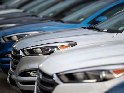 Araç alacaklara fiyat uyarısı geldi: Sıfır otomobilde dengeler değişti