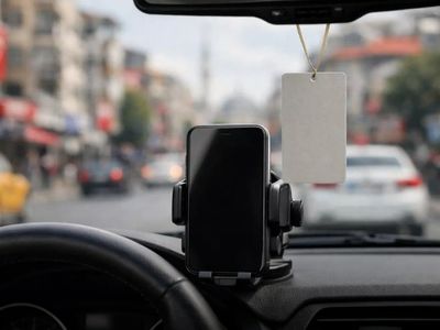 Araç içi multimedya ve aksesuarlara ilişkin yeni trafik yönetmeliği yürürlüğe girdi