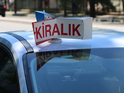 Araç Kiralama Sitesini Kopyaladılar! Yüzlerce Kişiyi Dolandırdılar