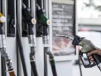 Araç sahipleri gelen zamlarla sarsılıyor: Akaryakıt yeni zam geldi! Motorin litresi 27 liraya dayandı
