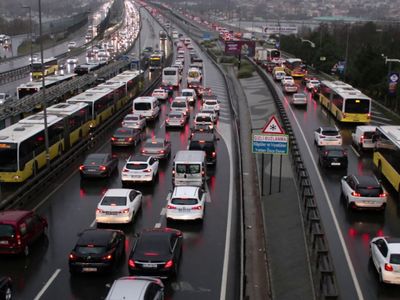 Araç sahipleri için yeni dönem: HGS plaka düzenlemeleri E-Devlet’ten yapılabilecek