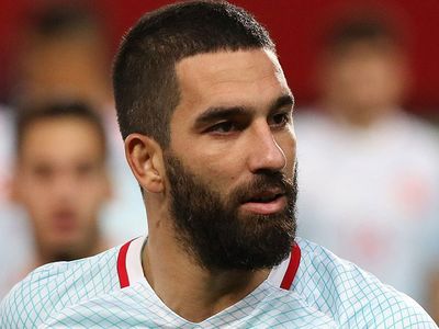 Arda Turan futbolu bıraktı: Veda videsou büyük tepki çekti
