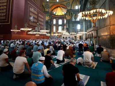Arefe günü oruç tutmak farz mı? İslam’da oruç tutmanın yasak olduğu günler hangileri 2024?