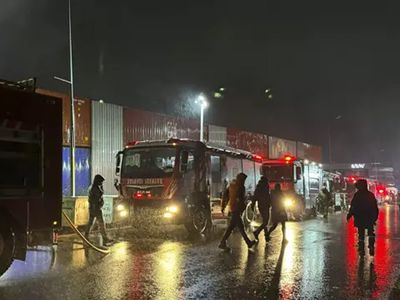 Arnavutköy'de korkutan yangın! Ekipler seferber oldu