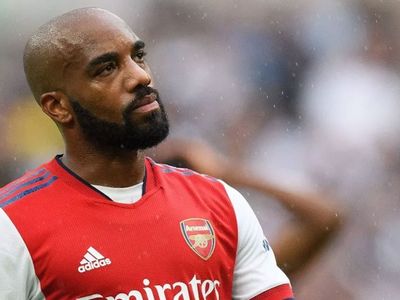 Arsenal'de Alexandre Lacazette ile yollar ayrıldı!