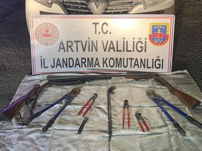 Artvin’de Güvenlik Kameraları İzlenerek 13 Hırsız Tutuklandı