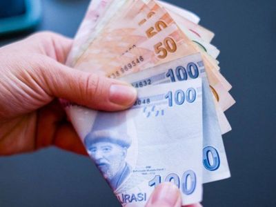 Asgari ücret 5 bin lira olur mu? 2022 Asgari ücret zamlanacak mı, ne zaman?