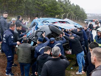 Askeri araç kaza yaptı: Çok sayıda Mehmetçik yaralandı