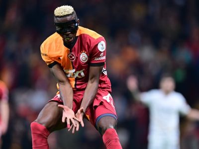 Aslan'ı Arda Turan durdurdu!