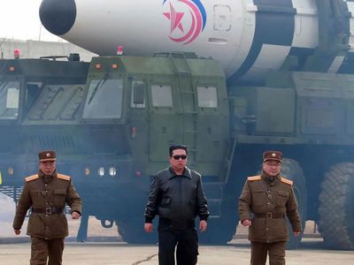 Asya’da sular ısınıyor: Kuzey Kore’den Japon Denizi’ne balistik füze denemsi
