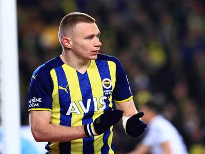 Atilla Szalai Fenerbahçe’den ayrılacak mı? Wolfsburg Szalai’yi transfer edecek mi?