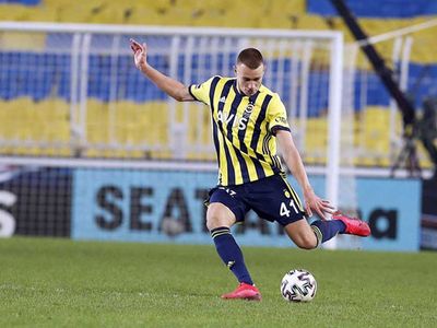 Attila Szalai'nin Talipleri Artıyor!
