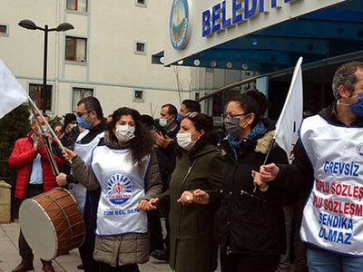 Avcılar Belediyesi Önünde Memurlardan Protesto