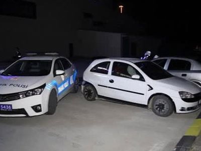 Avcılar'da Parti Yapanlar Suçüstü Yakalandı: 23 Kişiye 80 Bin Lira Ceza Kesildi