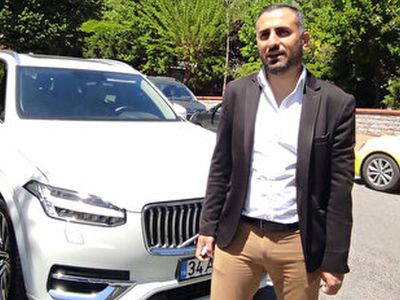 AVM otoparkında akılalmaz hırsızlık! Otomobilinin başına gelince hayrete düştü