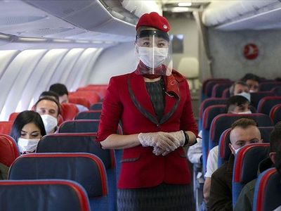 Avrupa Birliği'ne bağlı kurumlar açıkladı: Uçaklarda maske zorunluluğunda değişiklik!