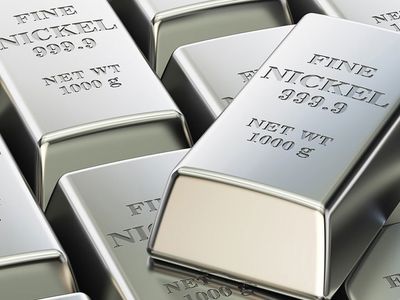 Avrupa'da metal piyasasında durum ne? Nikel fiyatları fırladı, işlemler durduruldu!