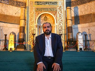 Ayasofya'nın Baş İmamı Mehmet Boynukalın Görevinden Ayrıldı