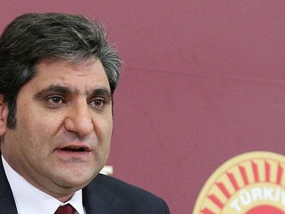 Aykut Erdoğdu Kimdir?