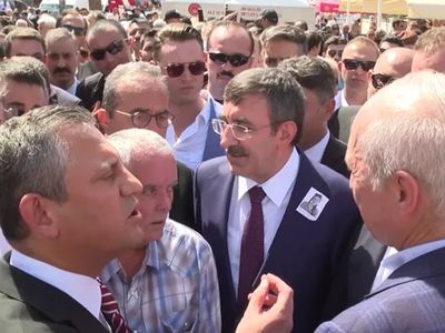 Ayşenur Eygi'nin Cenazesinde Dikkat Çeken Tartışma: Özel ve Kurtulmuş Neredeyse Birbirine Girecekti!