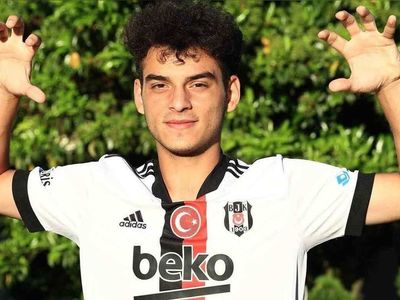 Aytuğ Batur Kömeç kimdir, kaç yaşında? Aytuğ Batur Kömeç hakkında bilgiler