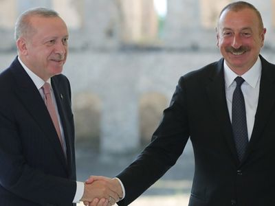 Azerbaycan Cumhurbaşkanı Aliyev, Cumhurbaşkanı Erdoğan ile Telefonda Görüştü