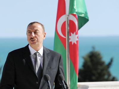 Azerbaycan Cumhurbaşkanı İlham Aliyev Rize-Artvin Havalimanı açılışında kalabalığı coşturdu