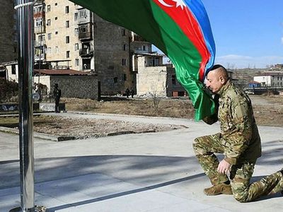 Azerbaycan'dan Atatürk'e Büyük Saygı! Zafer Günü Kutlamaları Başladı