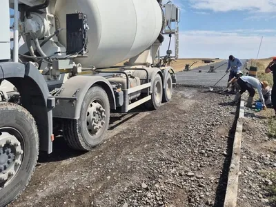 Büyük Pirveli köyünde güvenli ulaşım için yol çalışmaları hız kazandı
