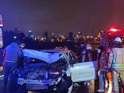 Bağcılar'da Trafik Kazasında 3 Kişi Yaralandı