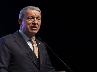 Bakan Akar dünyaya mesaj verdi: Kimsenin yan bakmasına imkan vermeyeceğiz