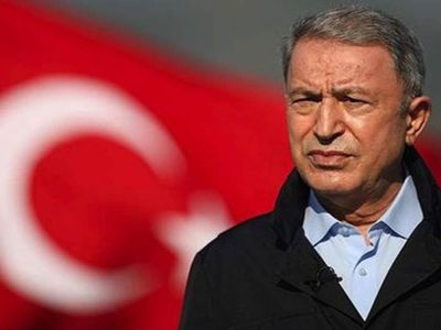 Bakan Akar Yunanistan’a ateş püskürdü: Tarihten ders alın, yeni maceralara girmeyin